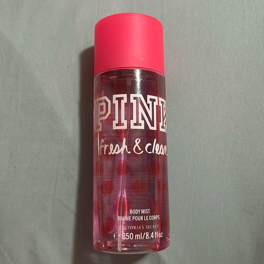 Victorias Secret PINK  fresh and clean body mist